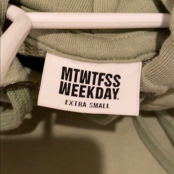 Green oversized hoodie from ASOS - Picture 2 of 3